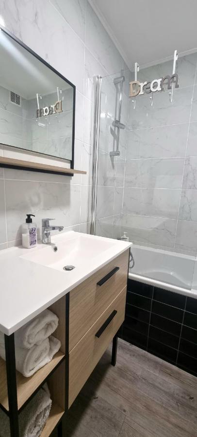 Golden Mont Centre Appartement Pau Luaran gambar